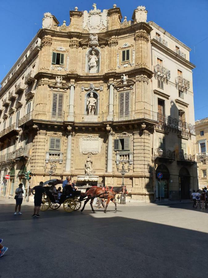 Penthouse Luxury Quattro Canti Palermo Exteriér fotografie
